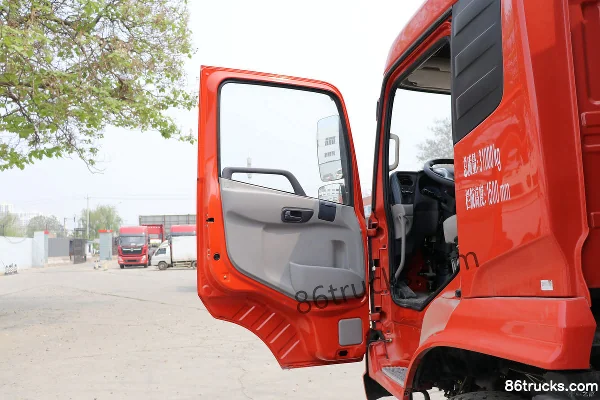Dongfeng Commercial Vehicle Tianjin camion lourd 280 ch 8X4(12 roues) 6 m camion benne Cabine (1) | 86Trucks