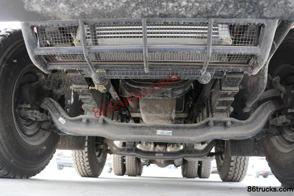Dongfeng Commercial Vehicle Tianjin camion lourd 280 ch 8X4(12 roues) 6 m camion benne Châssis (2) | 86Trucks