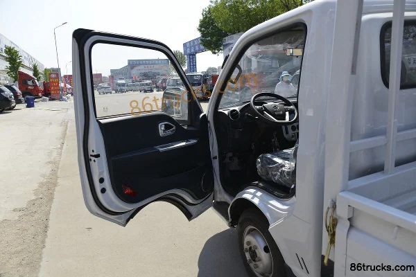 Dongfeng T5 1.5L 113 ch 4X2(6 roues) 3,1 m plateau monoplace (China VI) Cabine (1) | 86Trucks