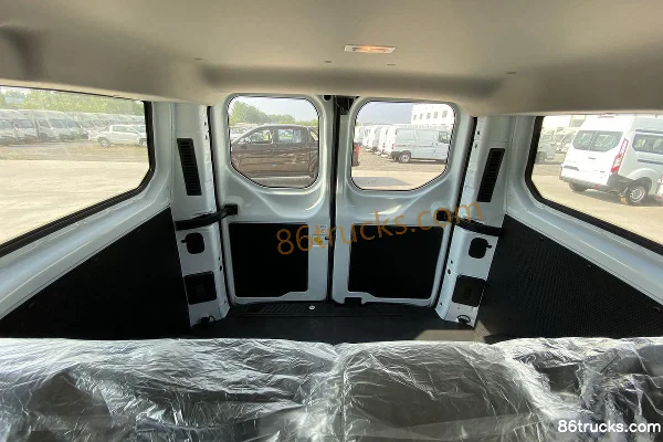 JMC New Transit 2020 Model 121 hp 6-Seat Short Wheelbase 2.0T Diesel Low Roof Multi-Purpose Van Cargo Box (1) | 86Trucks