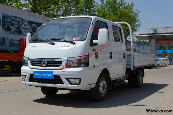 Dongfeng T5 95hp 4X2(6 wheels) 2.99m Double Row Flatbed Light Truck (Beijing VI) Exterior (3) | 86Trucks