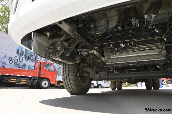 Dongfeng T5 95hp 4X2(6 wheels) 2.99m Double Row Flatbed Light Truck (Beijing VI) Chassis (2) | 86Trucks
