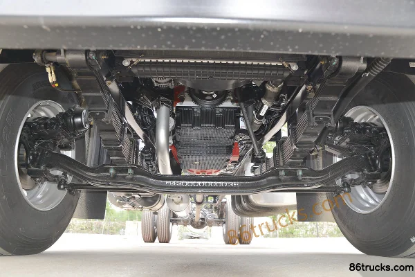 Foton Auhang R 210 ch 4X2(6 roues) 6,8 m châssis de camion porteur (1) | 86Trucks