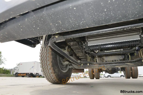 JMC Kaiyun Strong Edition 152hp 4X2(6 wheels) garbage truck chassis (2) | 86Trucks