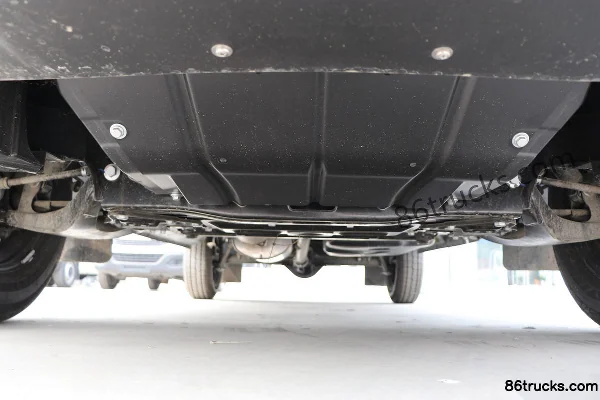 NAVECO Ousheng 122hp 2.3T manual 5-seat low-roof multi-purpose passenger vehicle Chassis (1) | 86Trucks