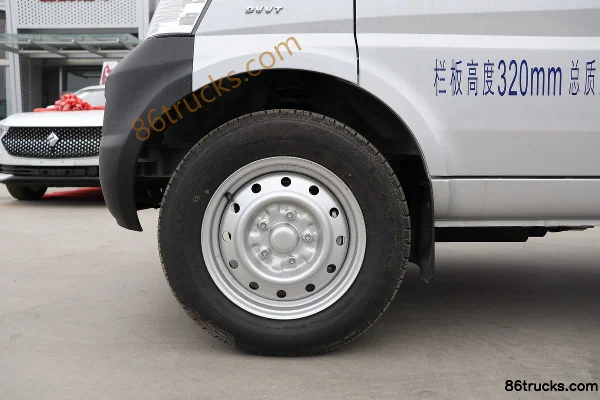 Wuling Rongguang 1.5L 99 ch 4X2(6 roues) essence 2,71 m camion léger à plateau simple cabine (China VI) Châssis (3) | 86Trucks
