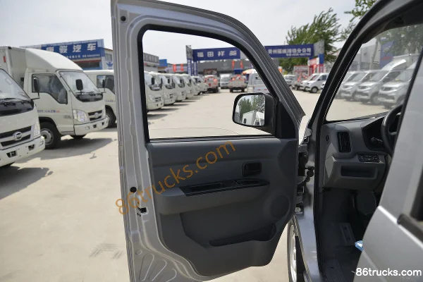 Foton Xiangling V1 1.6L 122hp 4X2(6 wheels) Gasoline 2.53m double-row flatbed micro truck (single rear wheel) (China VI) Cab (1) | 86Trucks