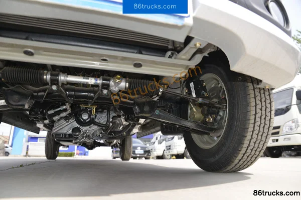 Foton Xiangling V1 1.6L 122hp 4X2(6 wheels) Gasoline 2.53m double-row flatbed micro truck (single rear wheel) (China VI) Chassis (3) | 86Tru