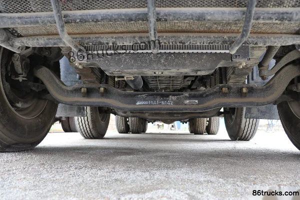 Dayun Fengchi Composite 300hp 8X4(12 wheels) 6m Dump Truck (China VI) Chassis (1) | 86Trucks