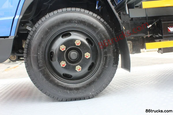 JMC Kairui 116 ch 4X2(6 roues) 4 m camion fourgon simple cabine (large) Châssis (1) | 86Trucks
