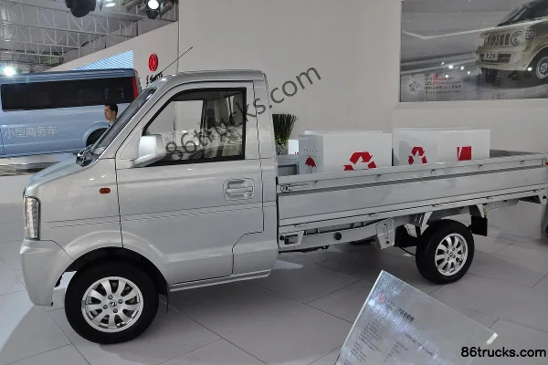2011 Dongfeng V21 Series 1.0L 69hp 4X2(6 wheels) 2.9m Mini Truck (Standard Type) Exterior (2) | 86Trucks