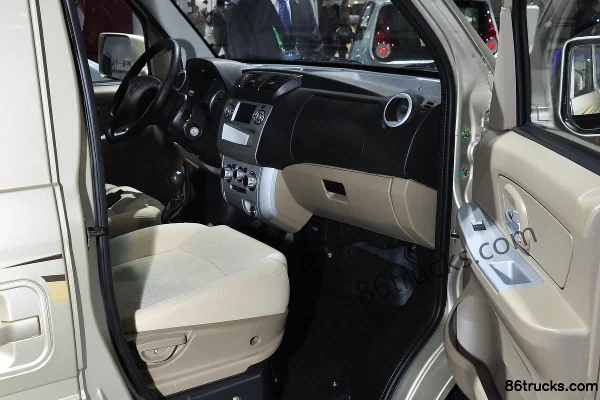 Dongfeng V29 Standard 93 hp 1.3L Van Cab (1) | 86Trucks