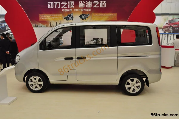2010 Hafei Luzun Xiaobawang Standard 60 hp 1.0L Minivan Exterior (3) | 86Trucks