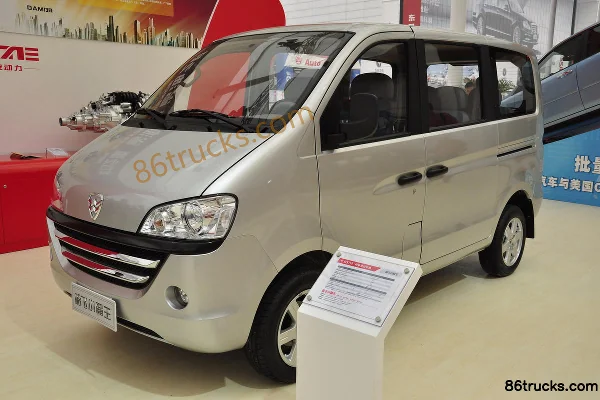 2010 Hafei Luzun Xiaobawang Standard 60 hp 1.0L Minivan Exterior (2) | 86Trucks