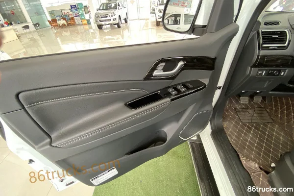 Jiangxi Isuzu D-MAX 2019 Comfort 1.9T Diesel 4WD Manual Double Cab Pickup (China VI) Chassis (1) | 86Trucks