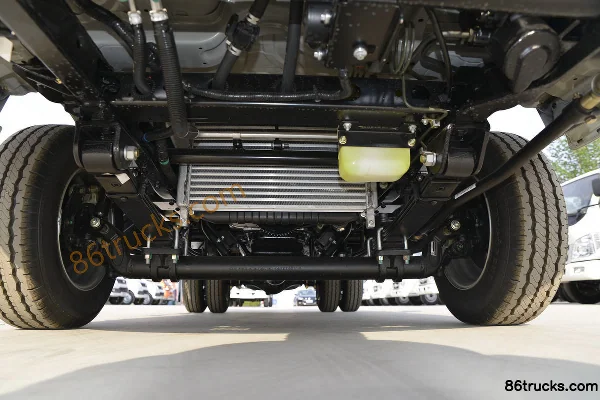 Foton Times Small Card Star 1 116hp 4X2(6 wheels) 3.33m Semi-row Flatbed Light Truck Chassis (1) | 86Trucks