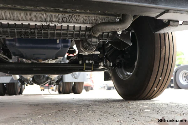 JAC Gallop A5W poids lourd 460 ch 6X4(10 roues) tracteur routier LNG Châssis (3) | 86Trucks
