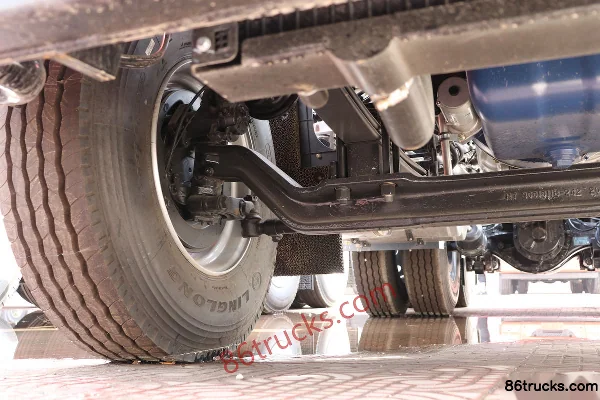 FAW Jiefang Qingdao Han V heavy truck 400 hp 6X4(10 wheels) tractor truck (flat top) Chassis (2) | 86Trucks