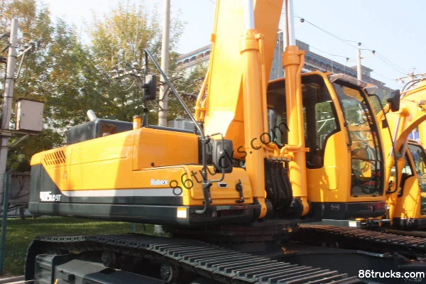 Hyundai Heavy Industries R485LC-9T Crawler Excavator Exterior (3) | 86Trucks