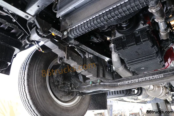 Foton Aoling Big Horn 210hp 4X2(6 wheels) 6.1m Single Row Stake Cargo Truck Chassis (2) | 86Trucks