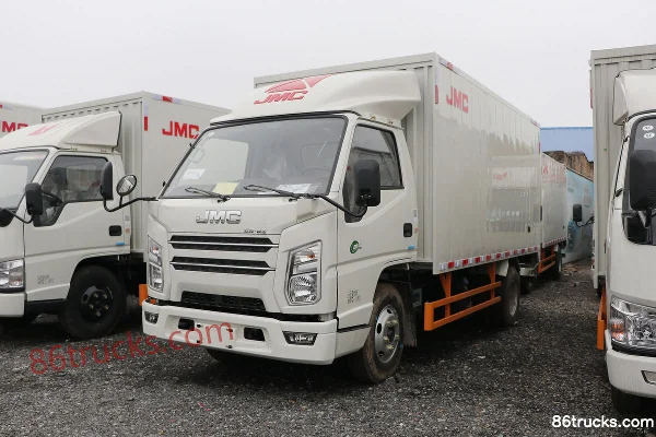 JMC New Shunda Narrow Body 116hp 4X2(6 wheels) 4.21m Single Row Van Truck (China VI) Exterior (3) | 86Trucks