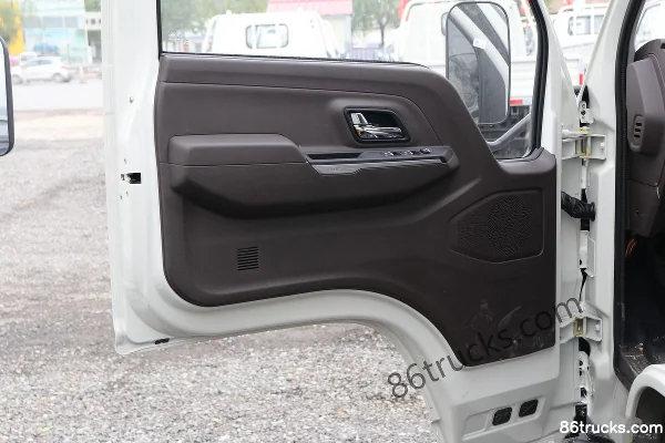 JMC New Shunda Narrow Body 116hp 4X2(6 wheels) 4.21m Single Row Van Truck (China VI) Cab (3) | 86Trucks