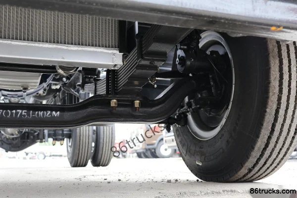Hyundai Commercial Vehicle Hongtu 500 170 hp 4X2(6 wheels) 3.835m Row Half Cage Light Truck Chassis (3) | 86Trucks