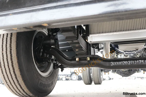 Hyundai Commercial Vehicle Hongtu 500 170 hp 4X2(6 wheels) 3.835m Row Half Cage Light Truck Chassis (2) | 86Trucks