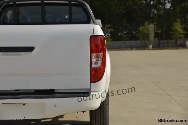JMC Yuhu 5 2019 Classic Edition 2.0T Diesel 141 hp Manual 2WD Standard Wheelbase Double Cab Pickup Body (6) | 86Trucks