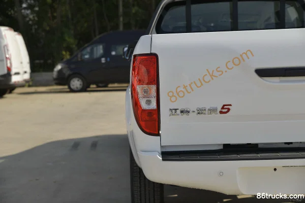 JMC Yuhu 5 2019 Classic Edition 2.0T Diesel 141 hp Manual 2WD Standard Wheelbase Double Cab Pickup Body (4) | 86Trucks