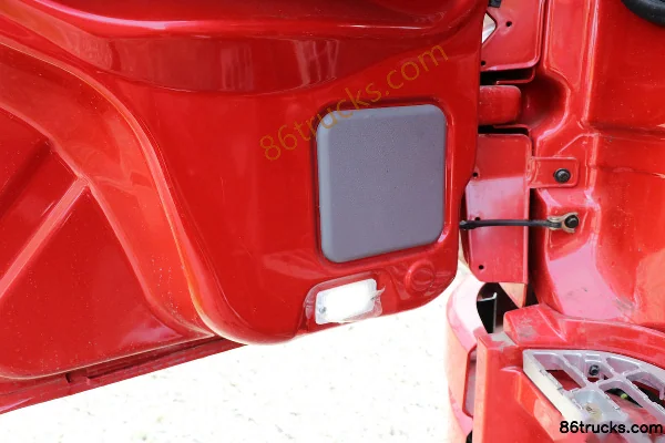 Dongfeng T7 Heavy Truck Zhiling Edition 460 hp 6X4(10 wheels) Tractor Truck Cab (3) | 86Trucks