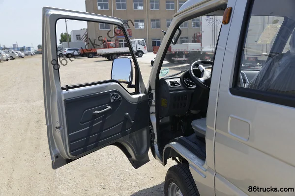 Tangjun Ouling Sailin F3-1 1.2L 91 hp 4X2(6 wheels) Gasoline 2.56m Double Row Flatbed Mini Truck (China VI) Cab (1) | 86Trucks