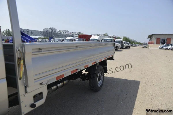 Tangjun Ouling Sailing F3-1 1.2L 91 hp 4X2(6 wheels) Gasoline 3.08 m Single Row Flatbed Micro Truck (China VI) Body (1) | 86Trucks