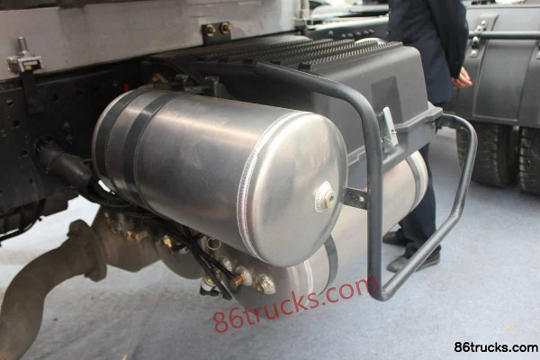 Beiben Truck V3 Elite Edition 430hp 6X4(10 wheels) LNG Tractor Truck (China VI) Chassis (3) | 86Trucks