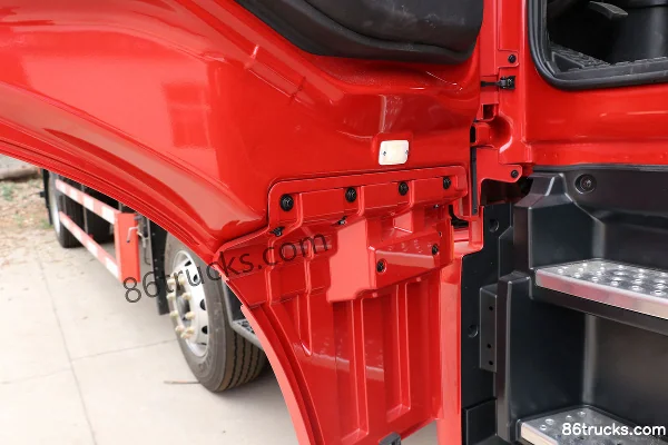 Dongfeng Commercial Vehicle Tianlong KL Heavy Truck 2019 Model 450hp 6X4(10 wheels) Tractor Truck Cab (3) | 86Trucks
