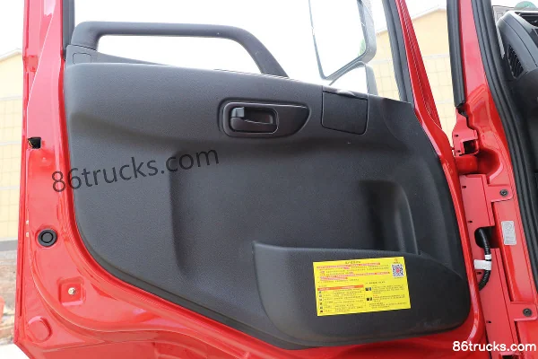 Dongfeng Commercial Vehicle Tianlong VL Heavy Truck 400hp 6X4(10 wheels) tractor truck (China VI) Cab (2) | 86Trucks