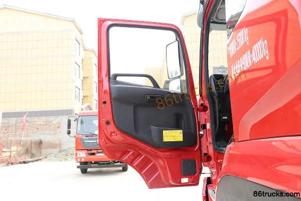 Dongfeng Commercial Vehicle Tianlong VL Heavy Truck 400hp 6X4(10 wheels) tractor truck (China VI) Cab (1) | 86Trucks