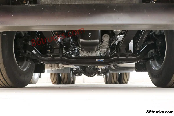 Dongfeng Commercial Vehicle Tianlong VL Heavy Truck 400hp 6X4(10 wheels) tractor truck (China VI) Chassis (1) | 86Trucks