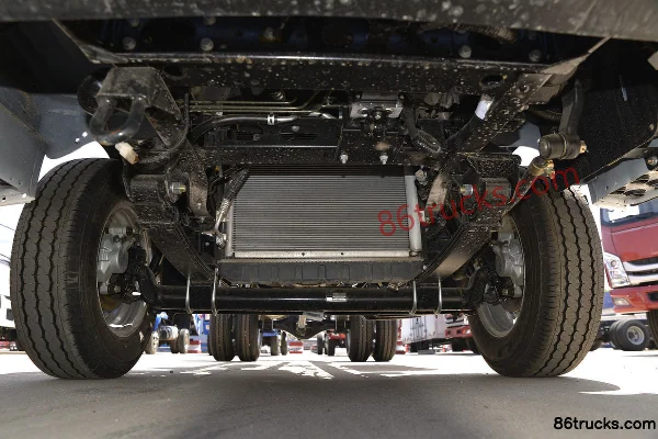 Yuejin Xiaofuxing S50 2.2L 82hp 4X2(6 wheels) Diesel 3.2m Single Row Stake Truck Chassis (1) | 86Trucks