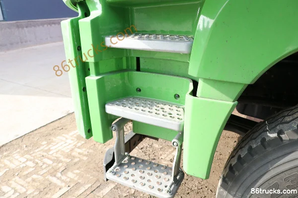 FAW Jiefang Qingdao JH6 Heavy Truck Urban Construction Lightweight Edition 350hp 8X4(12 wheels) 5.6m Dump Truck Cab (3) | 86Trucks