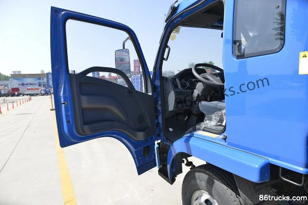 Yuejin Kaituo X500 Engineering Type 116hp 4X2(6 wheels) 3.8m Dump Truck Cab (1) | 86Trucks