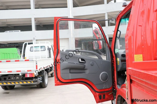 Kama K8 Fuyunlai 116 hp 4X2(6 wheels) 4.2m Single Row Flatbed Light Truck (WLY 5T32) Cab (1) | 86Trucks