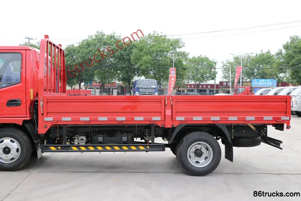 Kama K8 Fuyunlai 116 hp 4X2(6 wheels) 4.2m Single Row Flatbed Light Truck (WLY 5T32) Body (1) | 86Trucks