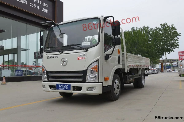 Dayun New Aopuli 116 hp 4X2(6 wheels) 4.05m Single Row Flatbed Light Truck Exterior (3) | 86Trucks