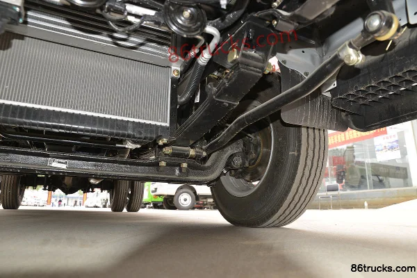 Dayun New Aopuli 116 hp 4X2(6 wheels) 4.05m Single Row Flatbed Light Truck Chassis (3) | 86Trucks