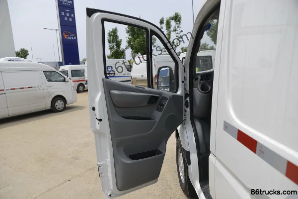 Foton utilitaire Tuyano E 110 ch 4X2(6 roues) camion frigorifique Cabine (1) | 86Trucks
