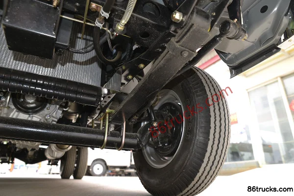 Beiqi Black Leopard Xingyun G6 1.5L 116hp 4X2(6 wheels) Gasoline 3.06m Single Row Stake Light Truck (China VI) Chassis (3) | 86Trucks