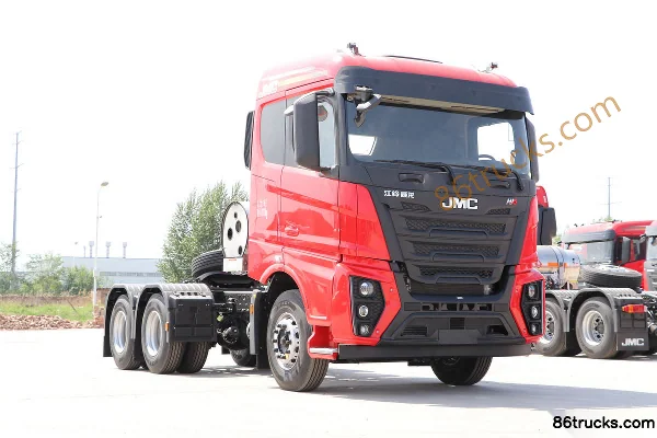 Sinotruk Weilong HV5 Heavy Truck 460 hp 6X4(10 wheels) LNG Tractor Truck (China VI) (High Bumper) Exterior