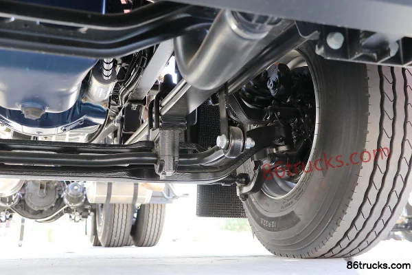 Sinotruk Weilong HV5 poids lourd 460 ch 6X4(10 roues) tracteur routier LNG (China VI) (pare-chocs surélevé) Châssis (3) | 86Trucks