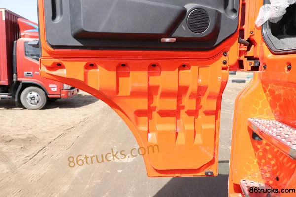 Sinotruk Sitrak G7 Heavy Truck 440 hp 6X4(10 wheels) Tractor Truck (16-speed) Cab (3) | 86Trucks